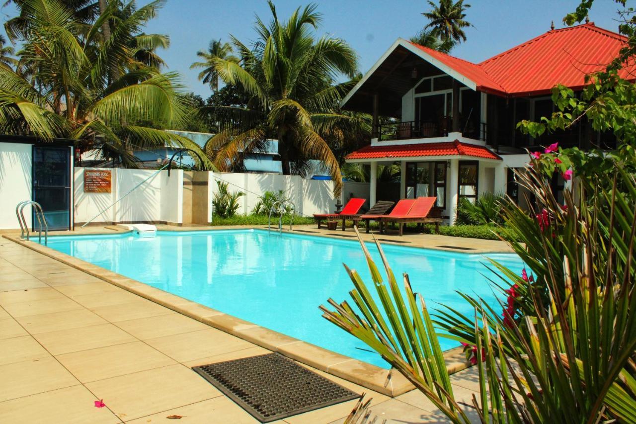 Petit Elephant Cherai Beach Exterior photo