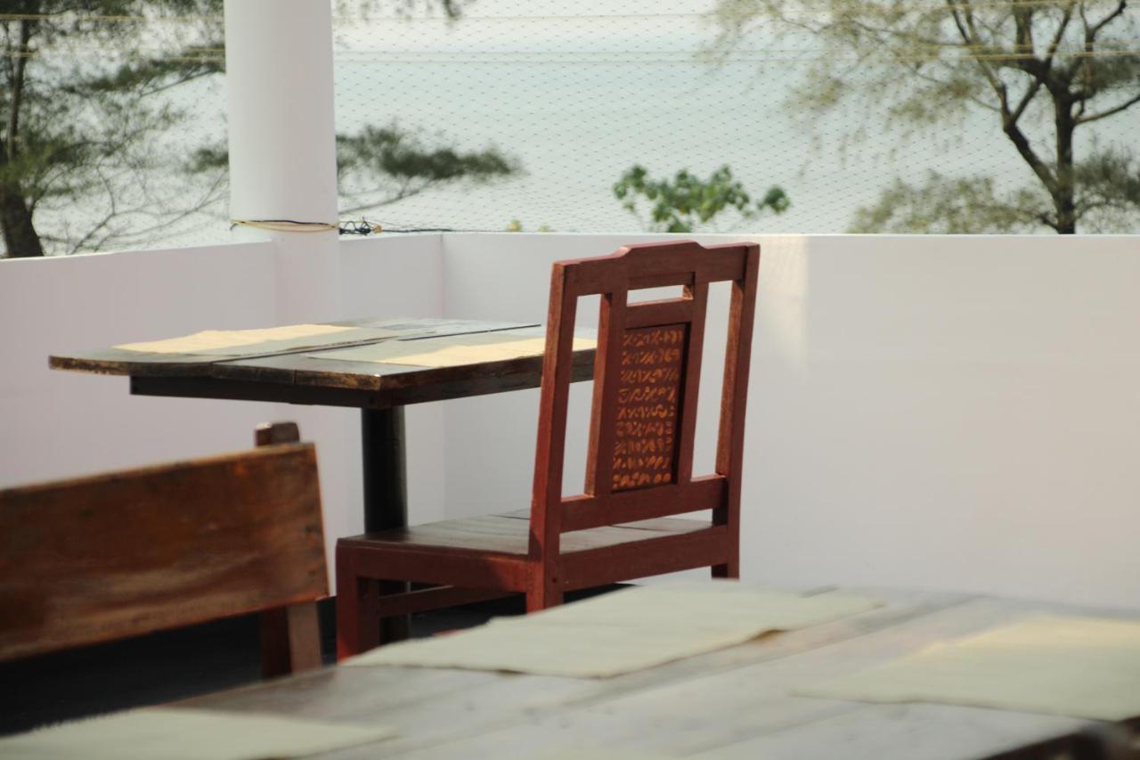 Petit Elephant Cherai Beach Exterior photo