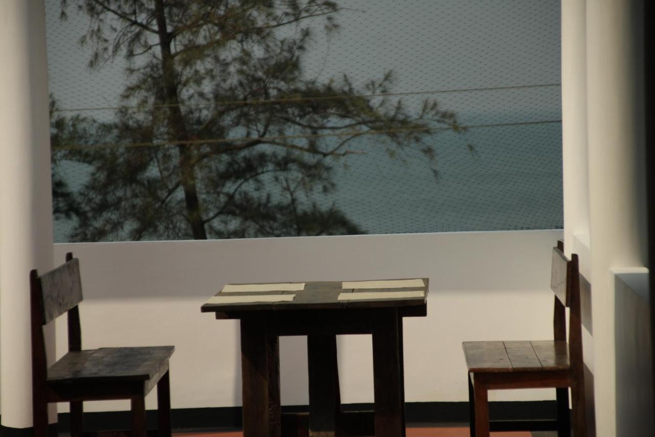 Petit Elephant Cherai Beach Exterior photo